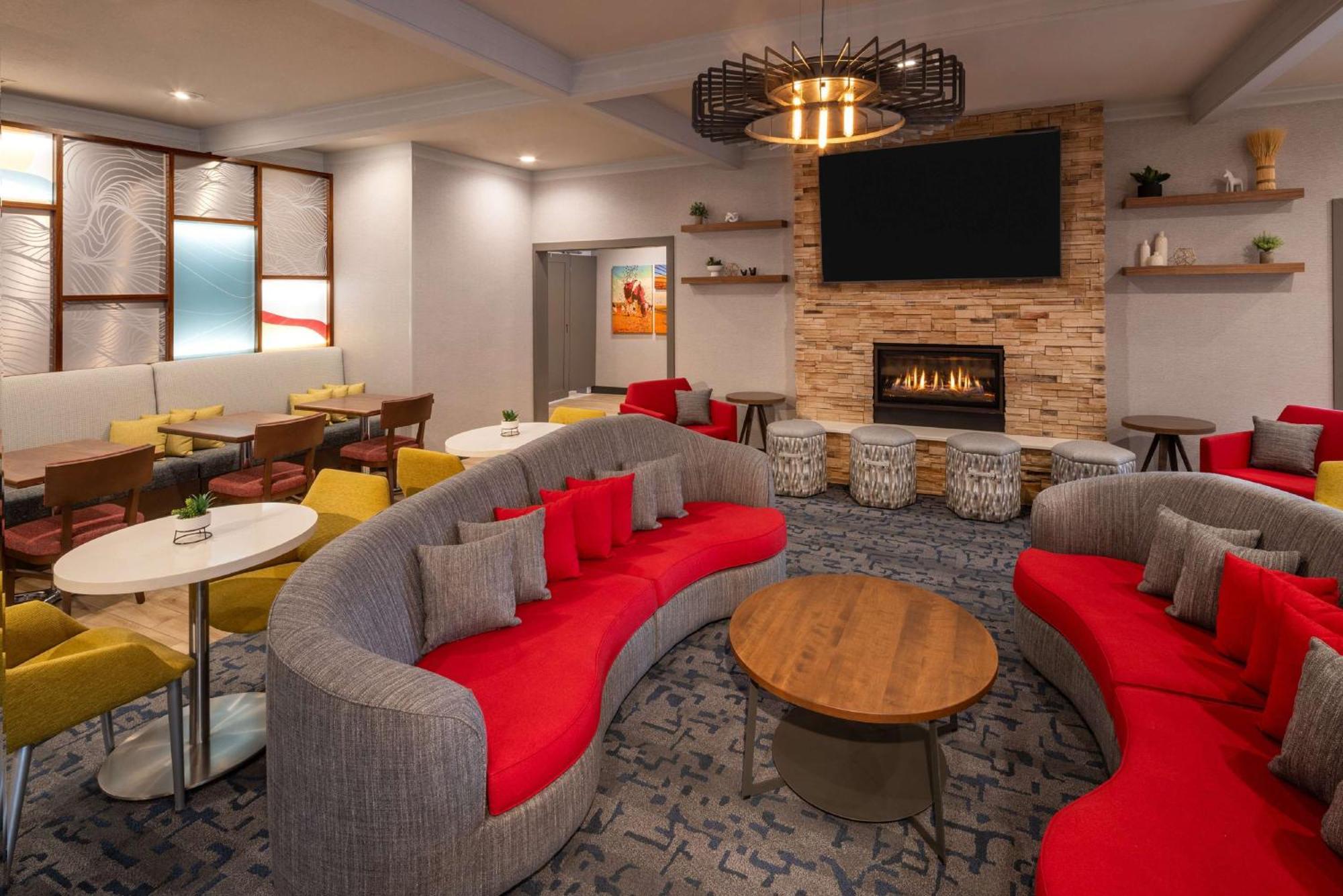 Hampton Inn Пулман Екстериор снимка