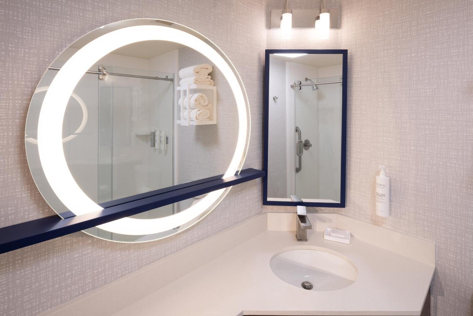 Hampton Inn Пулман Екстериор снимка