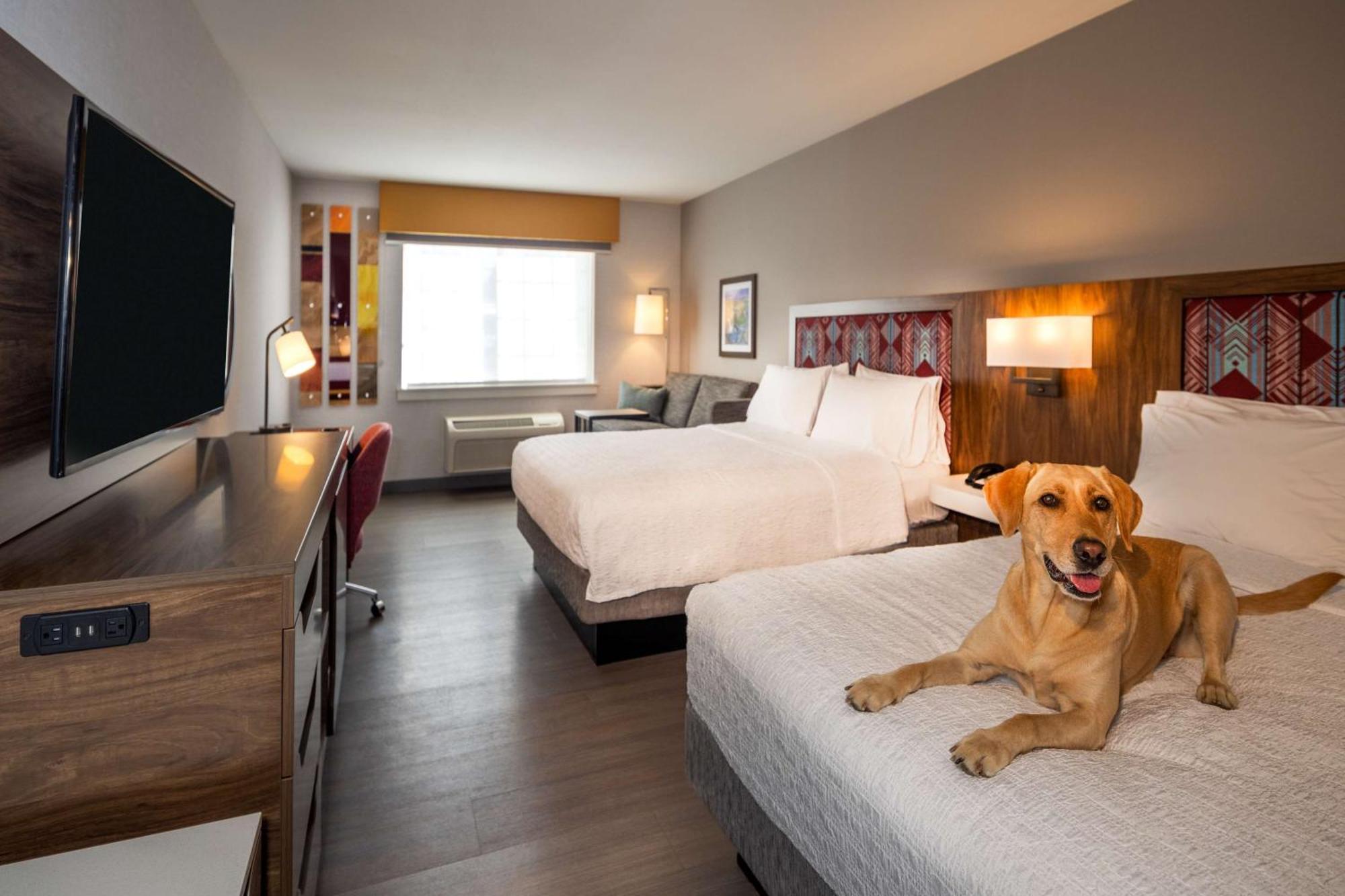 Hampton Inn Пулман Екстериор снимка